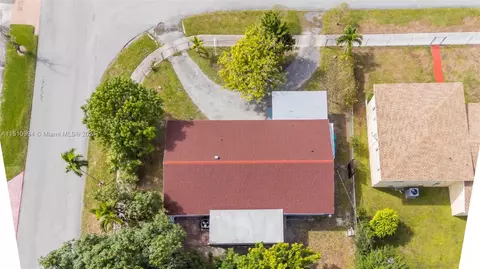 18741 NW 17th Ct, Miami Gardens, FL 33056
