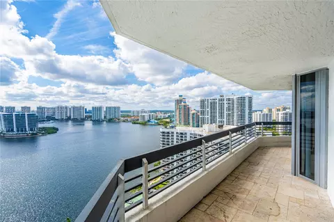 19101 NE 36th Ct #2705, Aventura, FL 33180