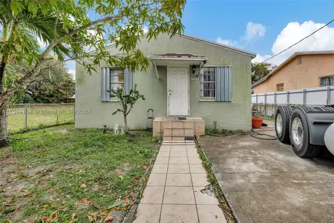 3040 NW 60th St, Miami, FL 33142