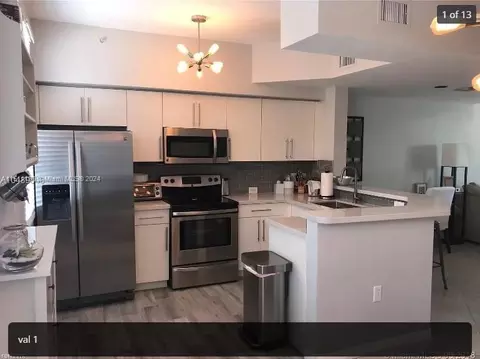 2911 NE 185th St #2106, Aventura, FL 33180