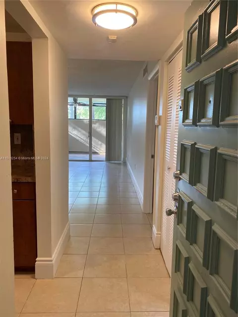 10865 SW 112th Ave #107, Miami, FL 33176