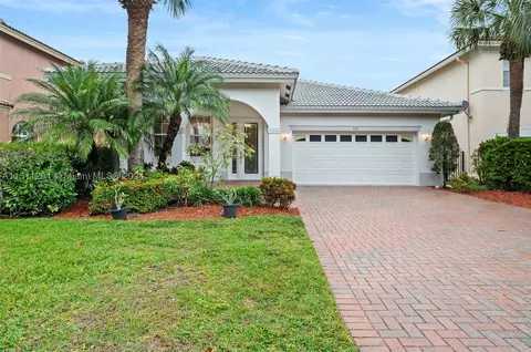 310 Venice Blvd, Royal Palm Beach, FL 33411