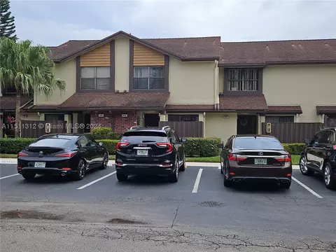 4590 S Carambola Cir S #27221, Coconut Creek, FL 33066