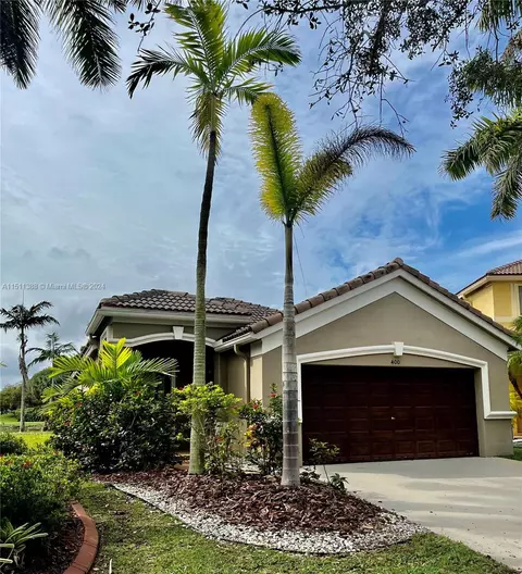 400 Conservation Dr, Weston, FL 33327