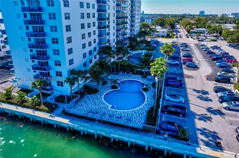 7501 E Treasure Dr #6H, North Bay Village, FL 33141