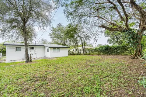 1310 Sharar Ave, Opa Locka, FL 33054