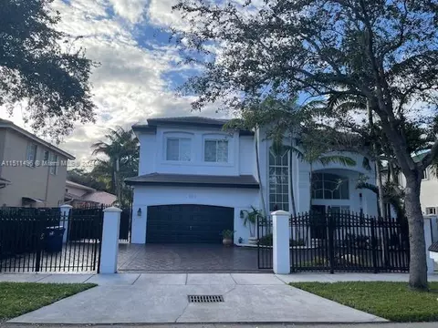 16862 NW 78th Ct, Miami Lakes, FL 33016