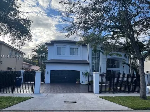 16862 NW 78th Ct, Miami Lakes, FL 33016