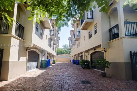 3310 Bird Ave #104, Miami, FL 33133