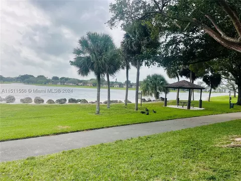 9719 Hammocks Blvd #106, Miami, FL 33196