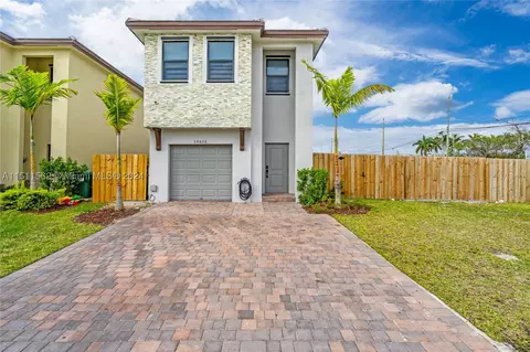 24806 SW 107th Ave, Homestead, FL 33032