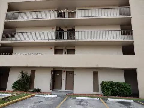 870 NW 87th Ave #103, Miami, FL 33172