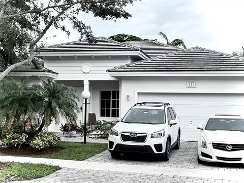 353 NE 29th Ter, Homestead, FL 33033