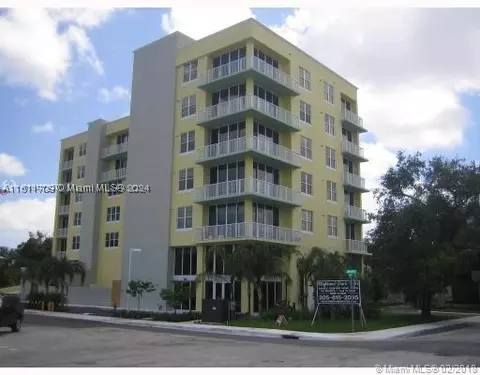 1350 NW 8th Ct #BB-5, Miami, FL 33136