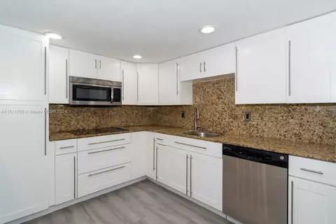 9273 Collins Ave #501, Surfside, FL 33154 photo 15