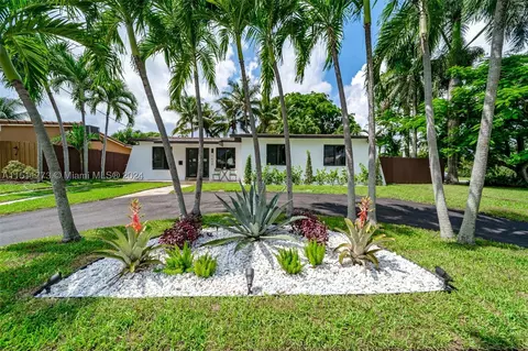 1630 N 29th Ave, Hollywood, FL 33020