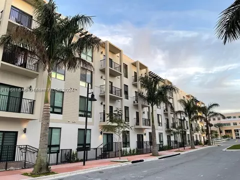 8201 NW 41 St #205, Doral, FL 33166
