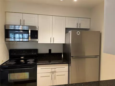2986 S University Dr #8107, Davie, FL 33328