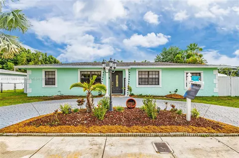 13402 SW 66th Ter, Miami, FL 33183