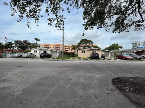 1721 SW 5th St, Miami, FL 33135