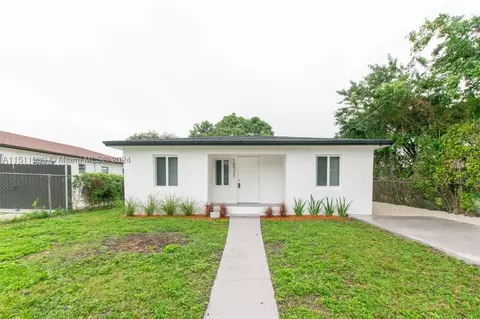 10321 SW 174th Ter, Miami, FL 33157