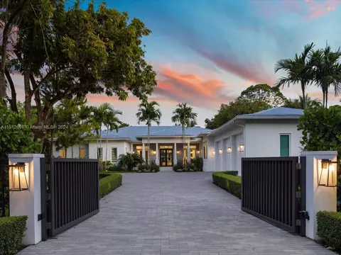 7920 SW 122nd St, Pinecrest, FL 33156
