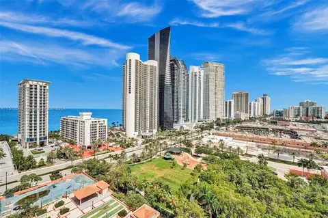 210 174th St #1608, Sunny Isles Beach, FL 33160