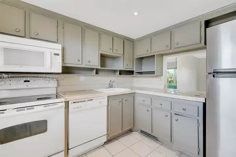 7705 NW 5th Ct #106, Margate, FL 33063