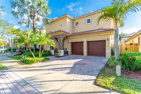 11318 SW 241st St, Homestead, FL 33032