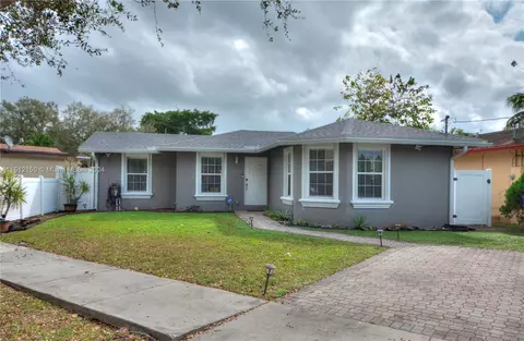 5646 Lincoln St, Hollywood, FL 33021