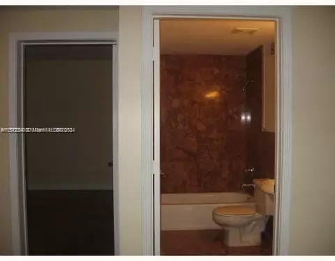 Undisclosed, Surfside, FL 33154 photo 9