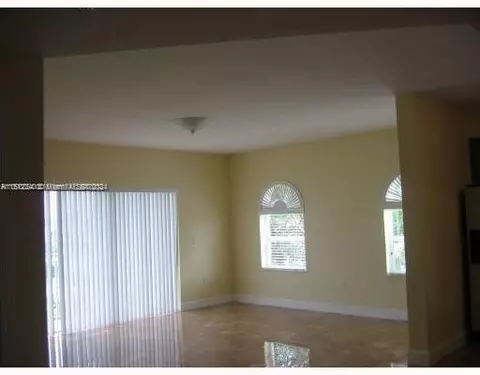 Undisclosed, Surfside, FL 33154 photo 6