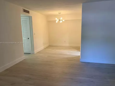 1205 Mariposa Ave #207, Coral Gables, FL 33146