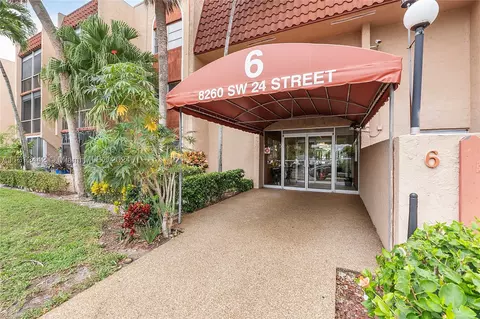 8260 SW 24th St #6305, North Lauderdale, FL 33068