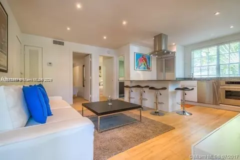 940 7th St #940A, Miami Beach, FL 33139