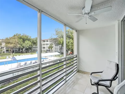 2601 NW 48th Ter #252, Lauderdale Lakes, FL 33313