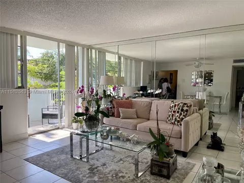 16518 NE 26th Ave #205, North Miami Beach, FL 33160