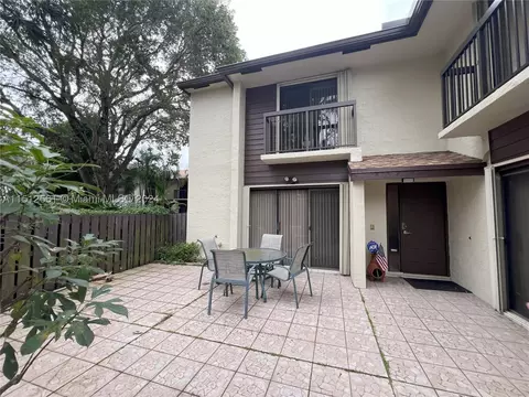3379 Cocoplum Cir #33144, Coconut Creek, FL 33063