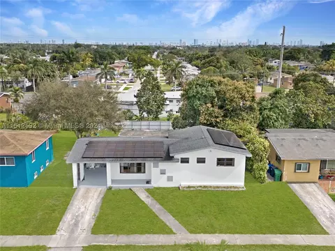 19511 NW 7th Ct, Miami Gardens, FL 33169