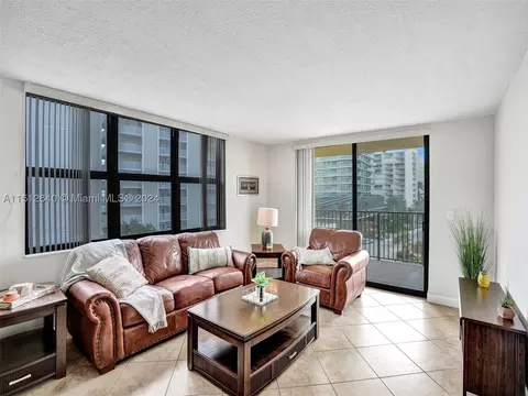 801 N Ocean Blvd #501, Pompano Beach, FL 33062