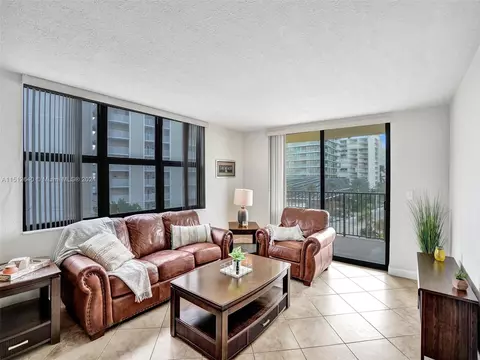 801 N Ocean Blvd #501, Pompano Beach, FL 33062