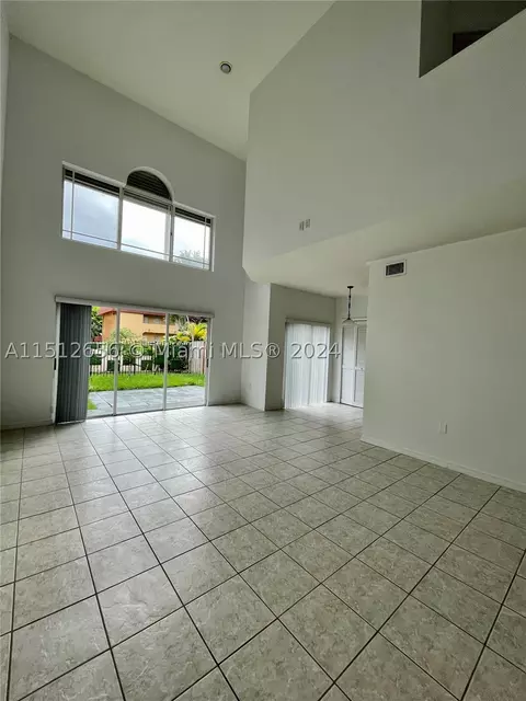10160 SW 88th St #205, Miami, FL 33176