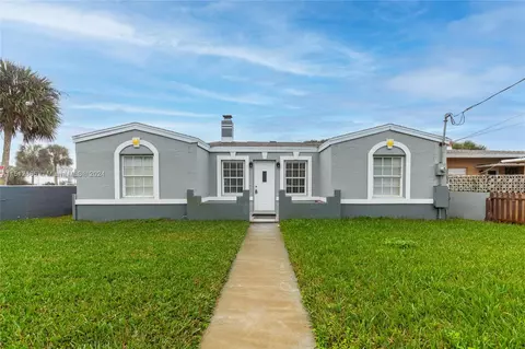 590 Revilo, Daytona Beach, FL 32118
