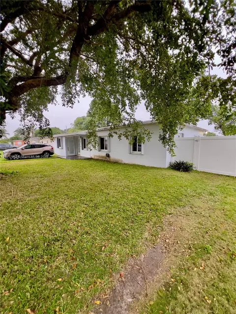 14781 Pierce St, Miami, FL 33176