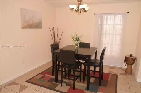 6758 NW 199th St, Hialeah, FL 33015 photo 7