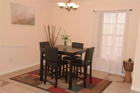 6758 NW 199th St, Hialeah, FL 33015 photo 6