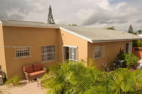 6758 NW 199th St, Hialeah, FL 33015 photo 35
