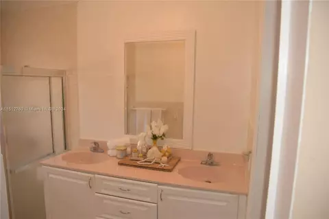 6758 NW 199th St, Hialeah, FL 33015 photo 17