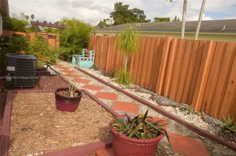 6758 NW 199th St, Hialeah, FL 33015 photo 29