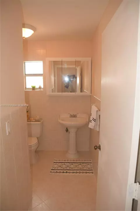 6758 NW 199th St, Hialeah, FL 33015 photo 24